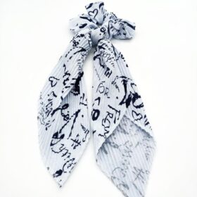 Karışık Yazı Desenli Mavi Simitli Fular Toka