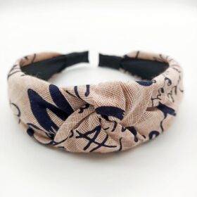 Karışık Yazı Desenli Pudra Zara Taç